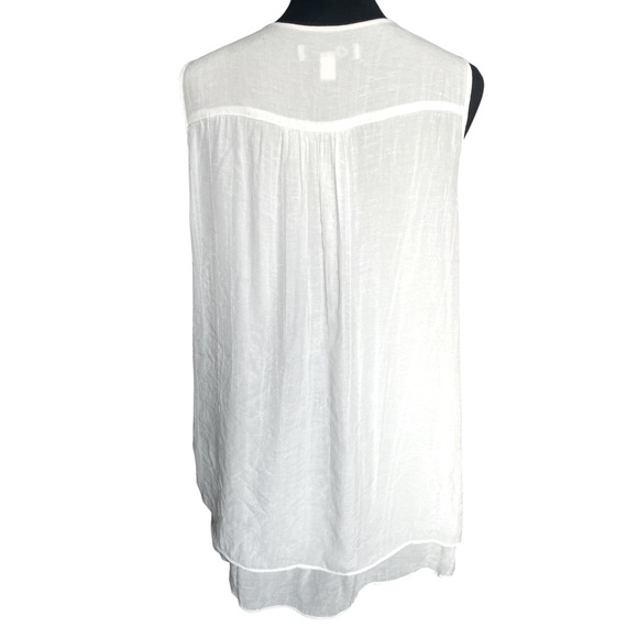 Cristina B Bright White Double Layer Sleeveless Tunic Blouse, Hi-Low Hem, Medium - Picture 6 of 9